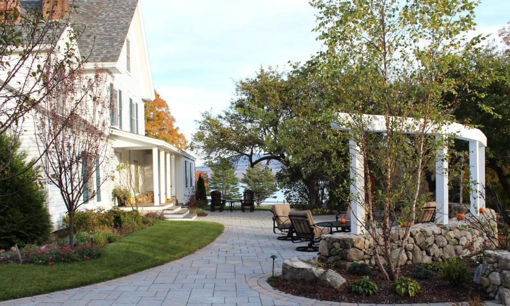 Inn At Pleasant Lake New London Exterior foto